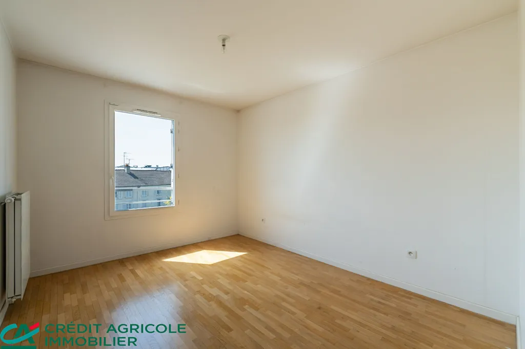 Pièces - Appartement 4 Pièces avec Terrasse à Morangis