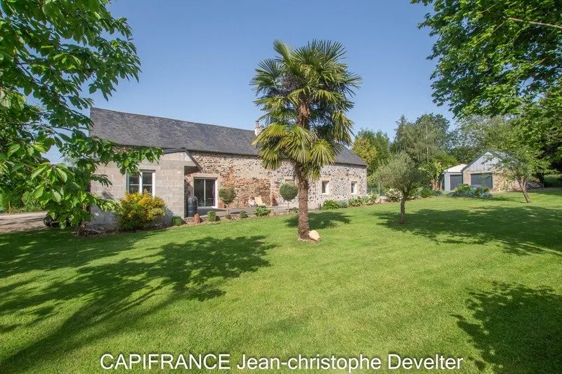 Aed - Stone House with South Terrace near Gorron