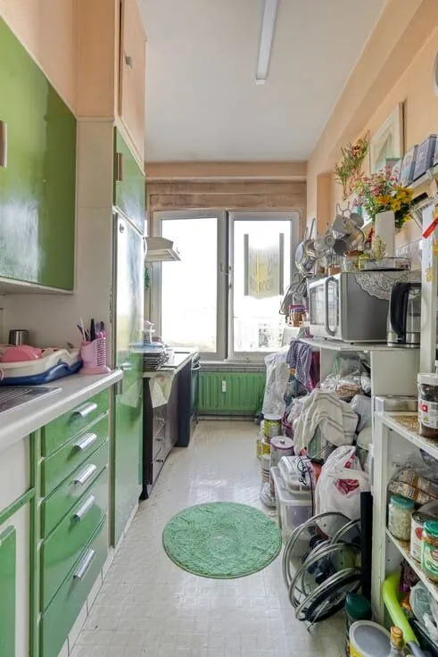 Kitchen - Apartment with Canal View in Antwerp