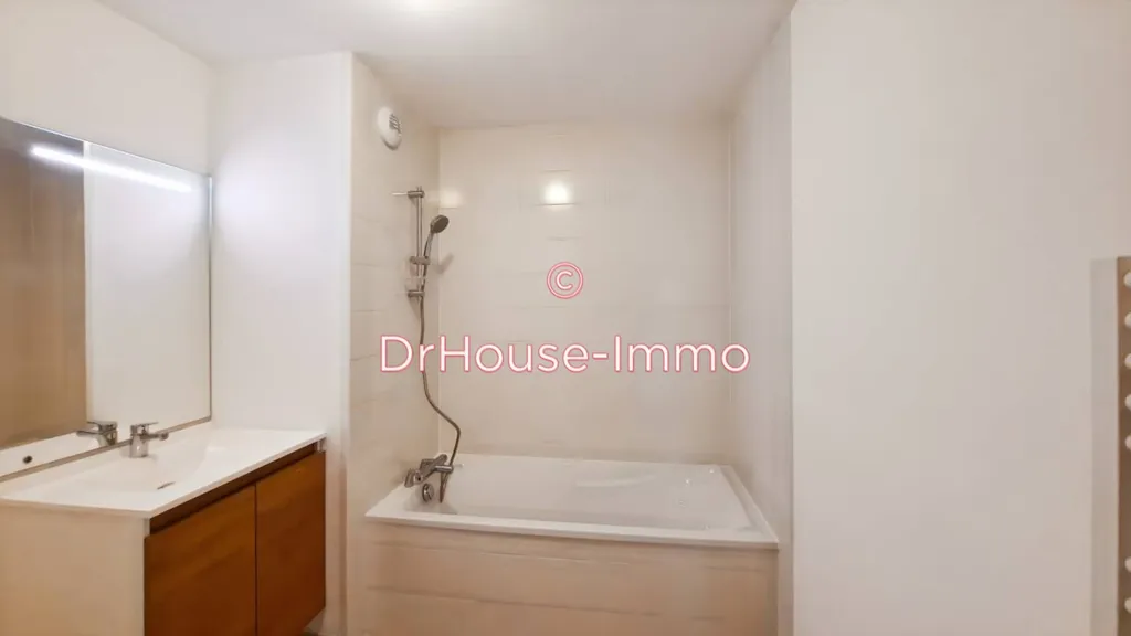 Vannitoad - 3-Bed Apartment with Balcony in Crach