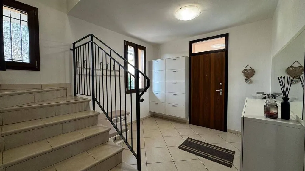 Esik - Luxury Villa with Panoramic Veranda in Forlì