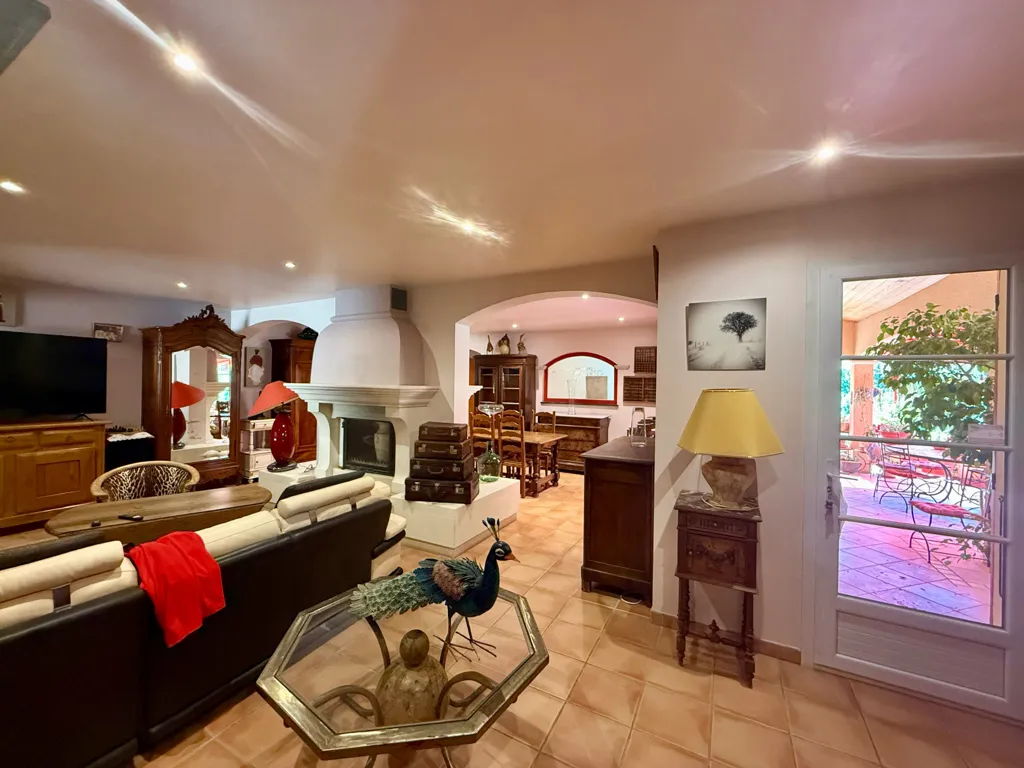Elutuba - Villa with Pool near Nyons