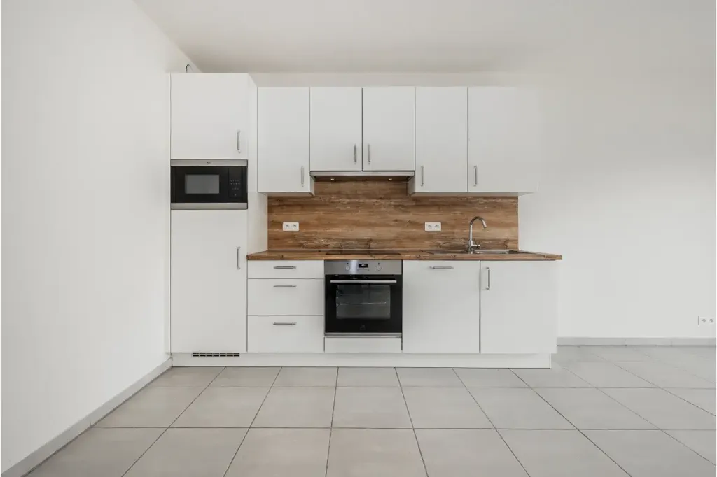 Köök - Contemporary Studio with South Orientation in Péruwelz