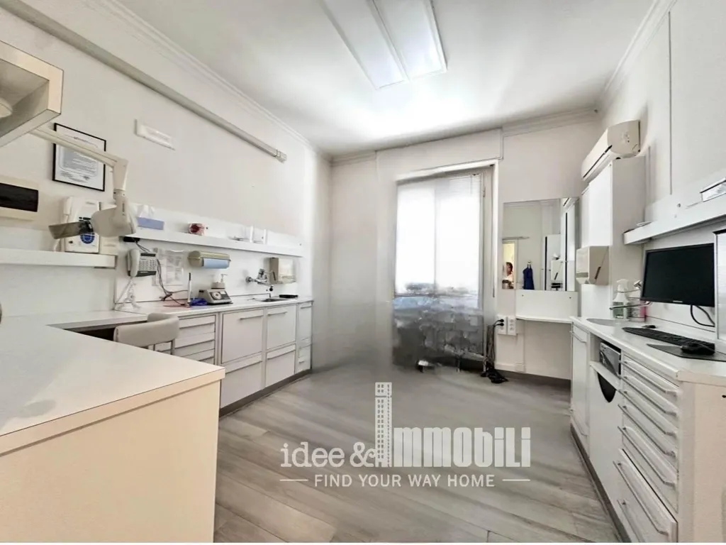 Kabinet - Signorile Apartment with Balcony in Florence