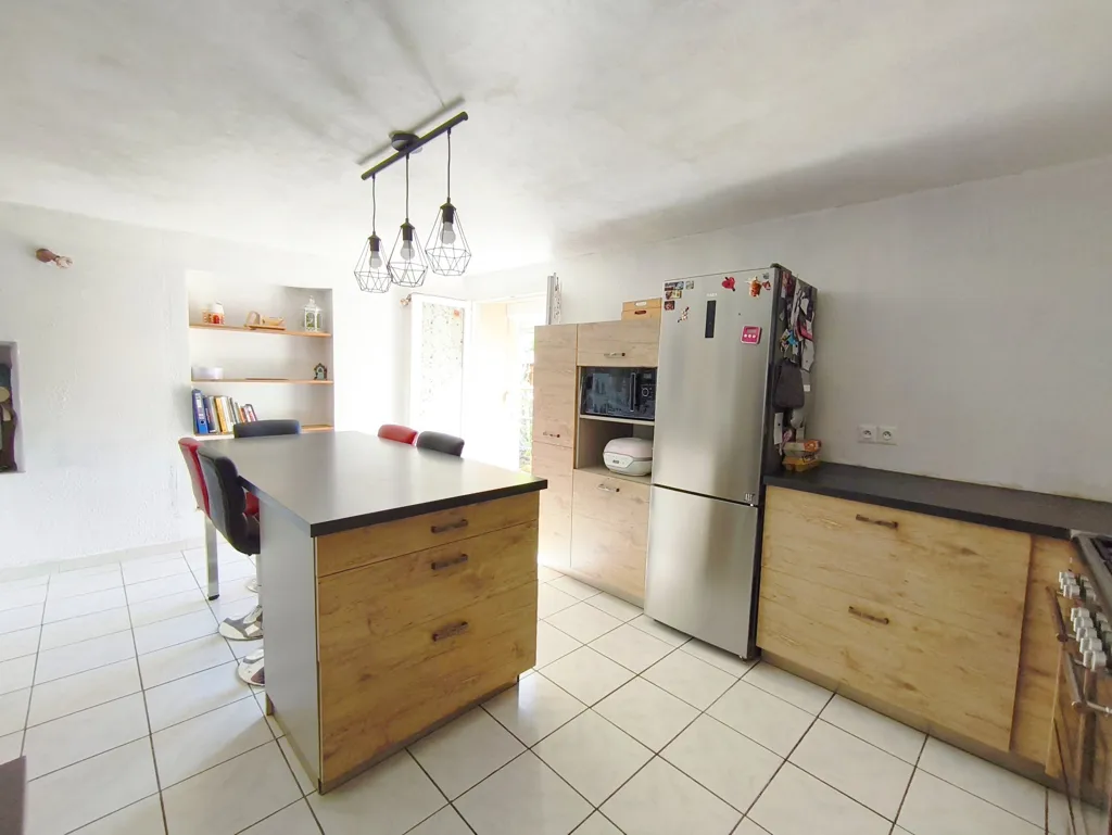 Cuisine - Maison avec Terrasse et Jardin à Decazeville