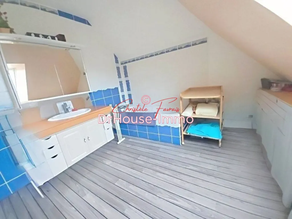 Salles de bain - Maison à Ossature Bois avec Jacuzzi à Les Loges-Marchis
