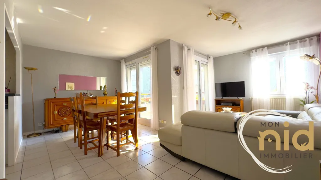 Dining Room - T4 Flat with Terrace in Echirolles Centre