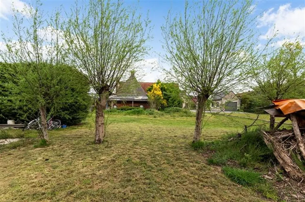 Aed - Multi-Purpose Building with Large Garden in Sinaai