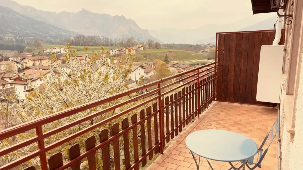 Balcon - Rented Studio with Balcony in Clusone