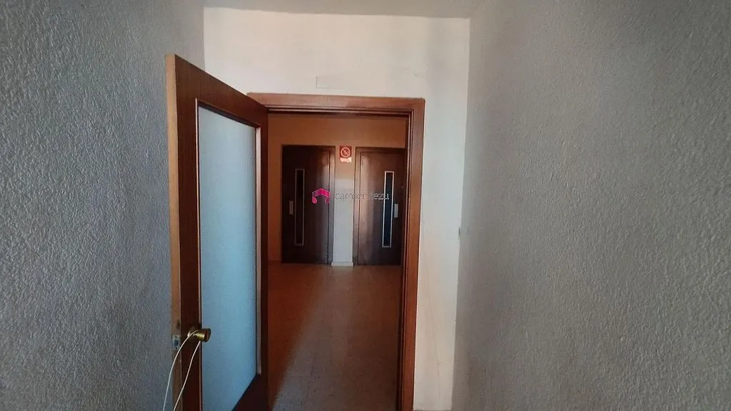 hallway_entrance