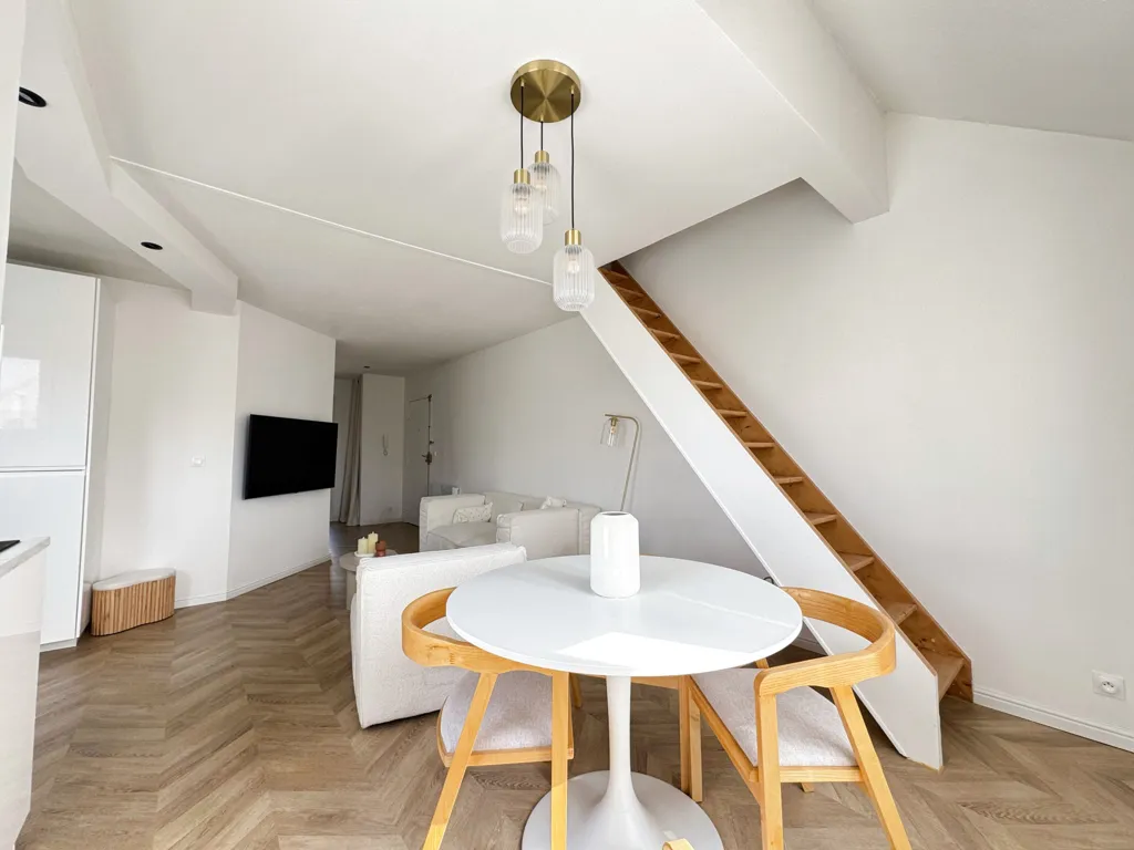 Söögituba - Renovated Duplex with Balcony in Pontault-Combault