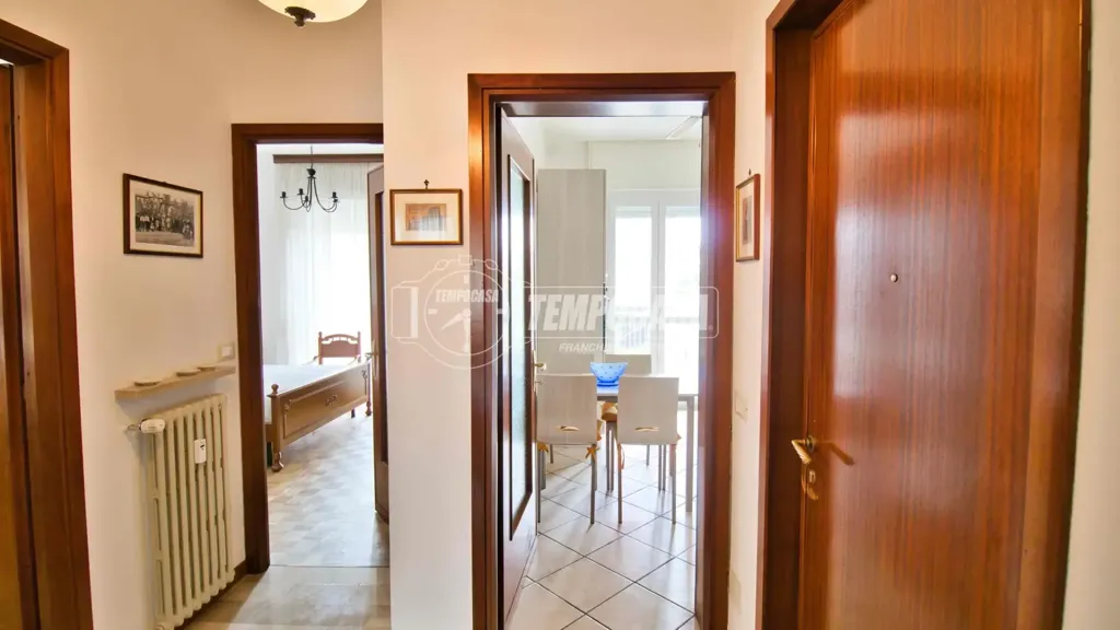 Appartement 2 pièces à IT
