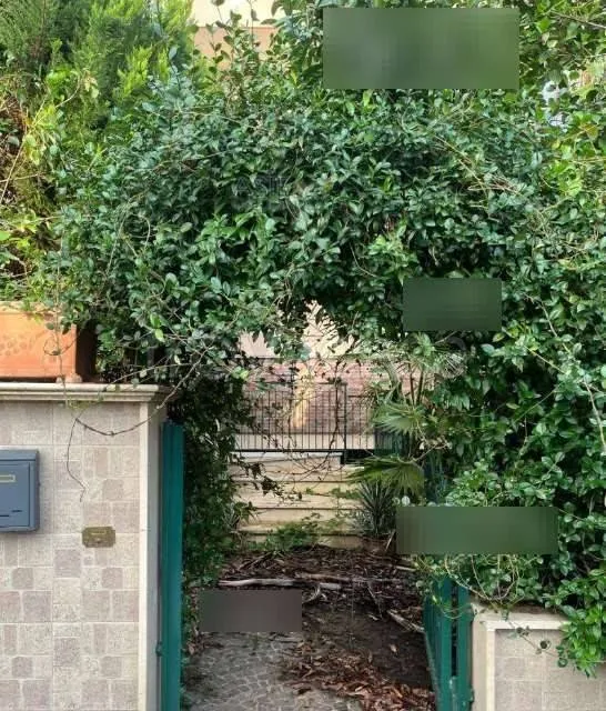 Außenansicht - Villa with Two Parking Spots in San Felice a Cancello