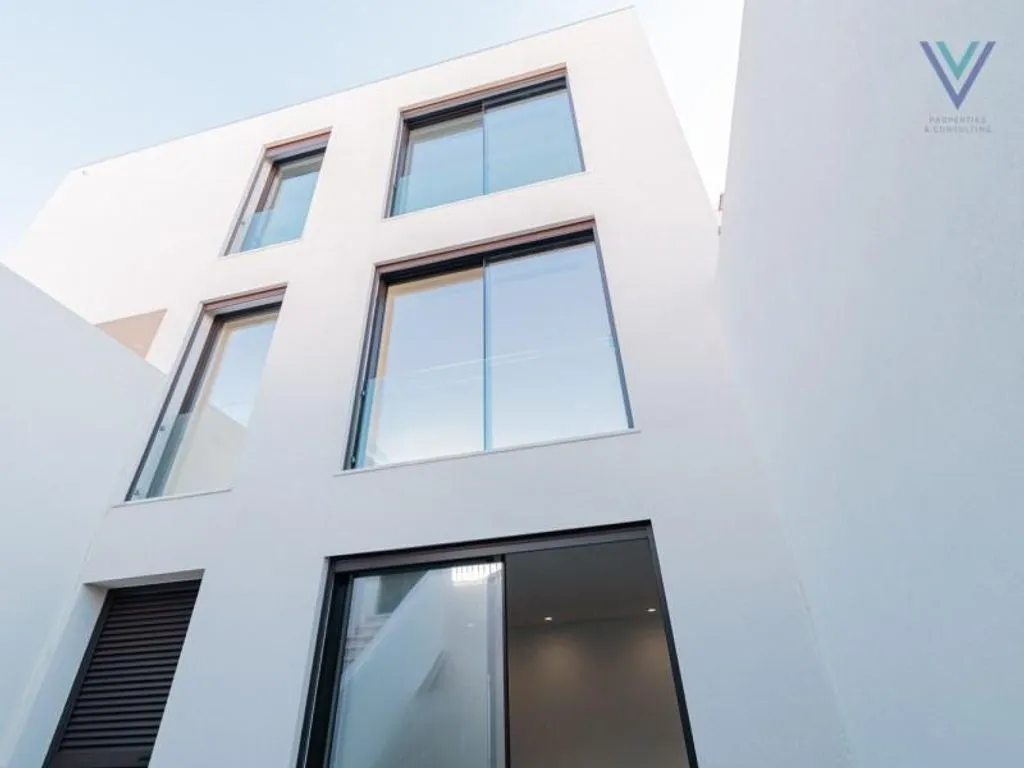 Välivaade - New 4-Bedroom House with Pool in Cascais
