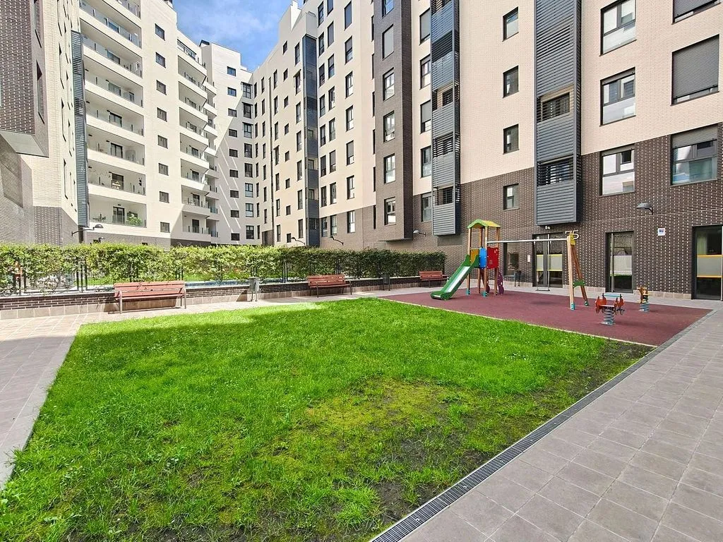 Jardin - Modern Apartment with Pool in Parquesol