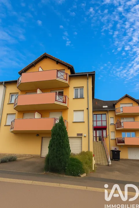 Extérieur - Duplex Lumineux avec Balcons à Oeting