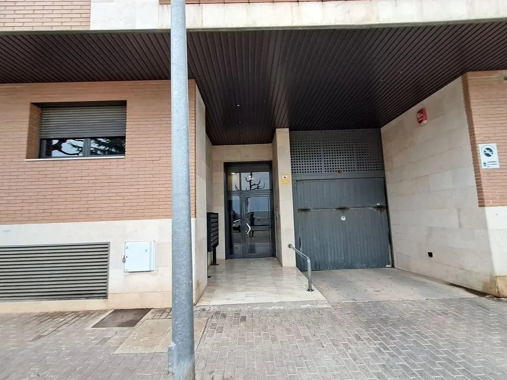 Exterior - 1-Bedroom Apartment in Alcarràs