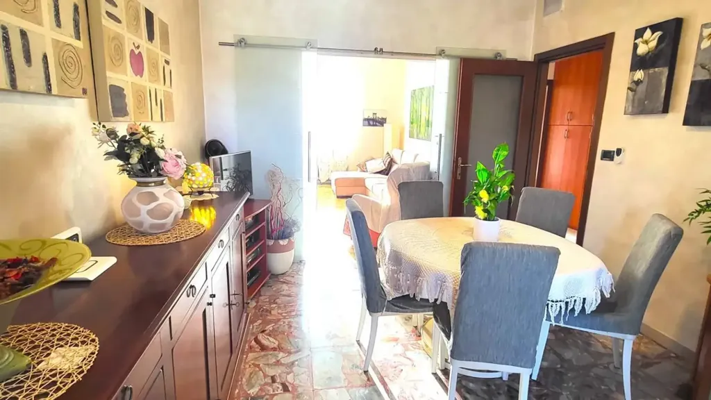 Salle à manger - Triplex with Panoramic View in Turin