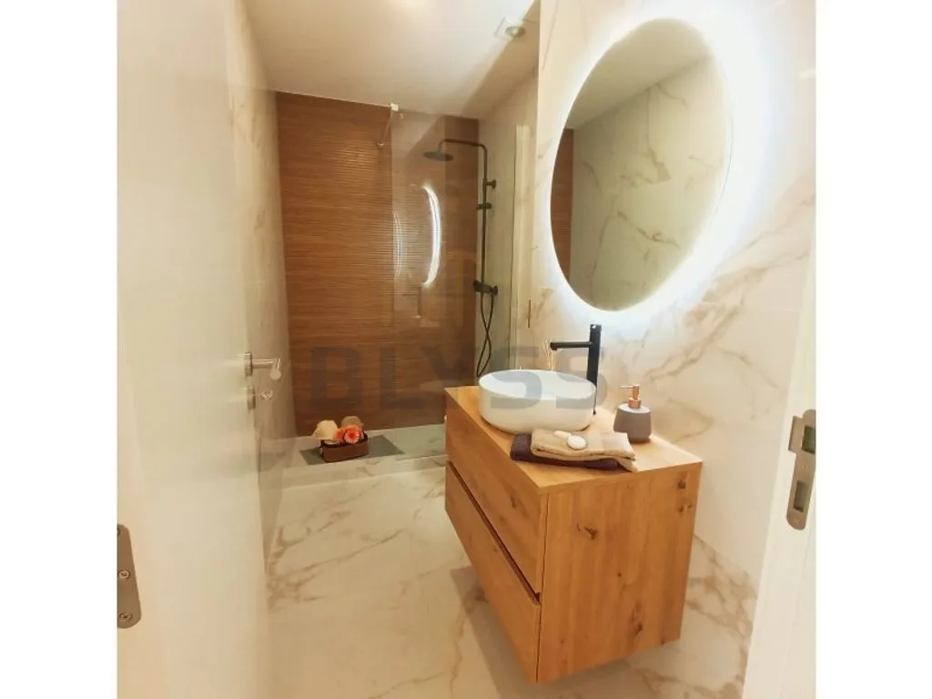 Salles de bain - Luxury Flat with Central Location in Benfica, Lisbon