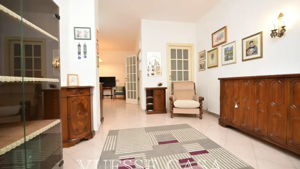 Ingresso - Modernised Apartment with Balconies in Nuoro