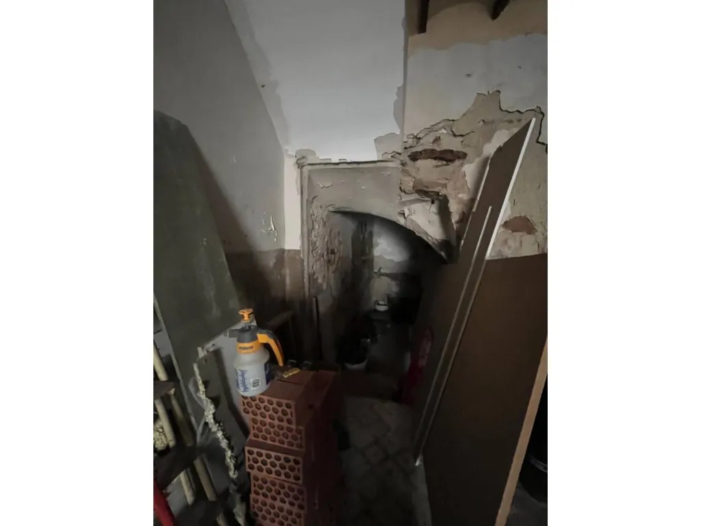 Toad - Townhouse for Renovation in Calpe's Old Town