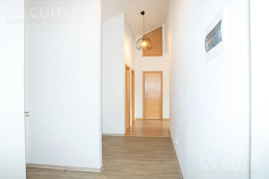 Esik - Mansard Flat with Forest View in Brocēni