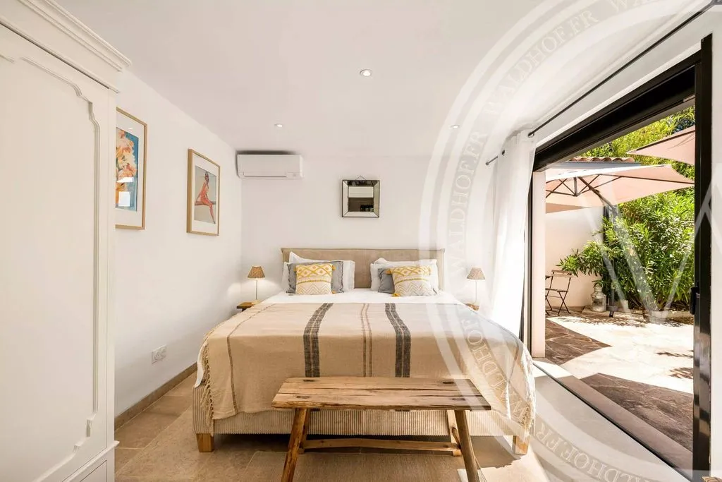 Chambres - Villa Luxueuse avec Piscine à Saint-Tropez