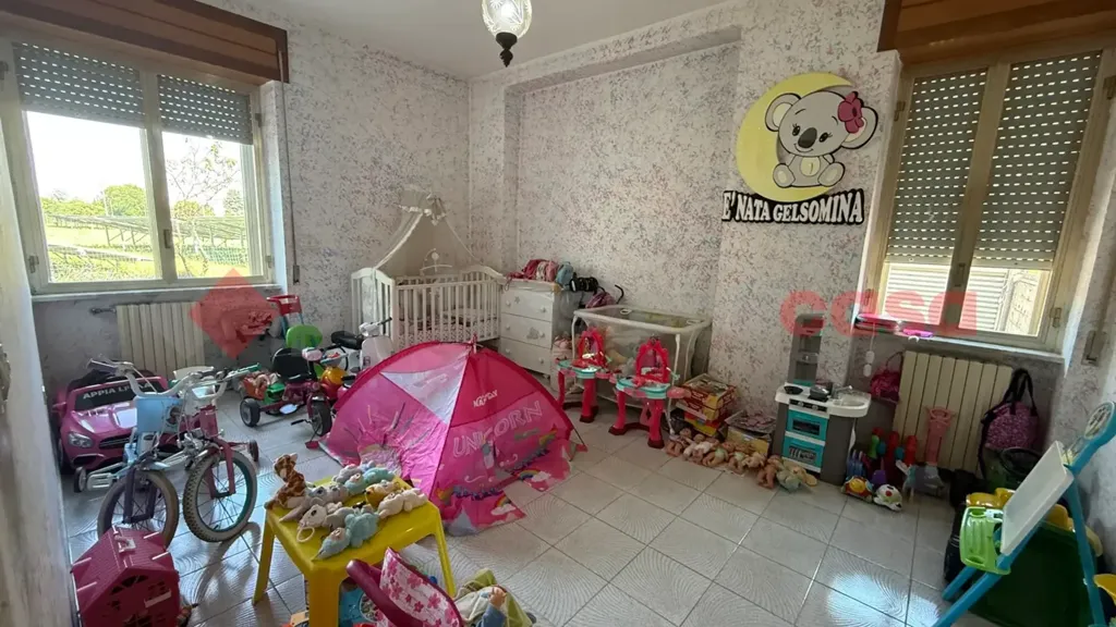 Chambres - Spacious Apartment with Large Gardens in Paolisi