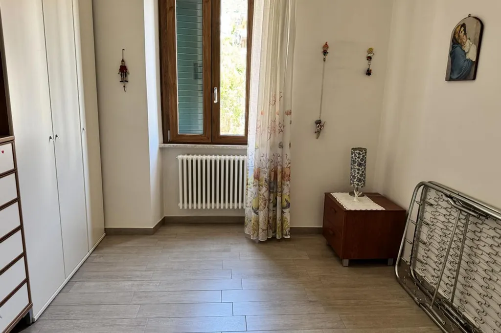 Chambres - Rear-Access Semi-Detached House with Mountain View in Itri