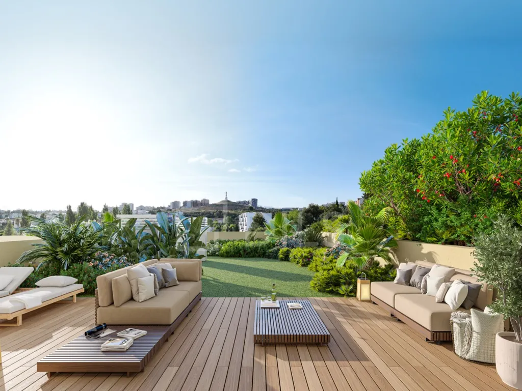 Terrazza - Luxury 3-Bedroom Flat with Balcony in Carnaxide
