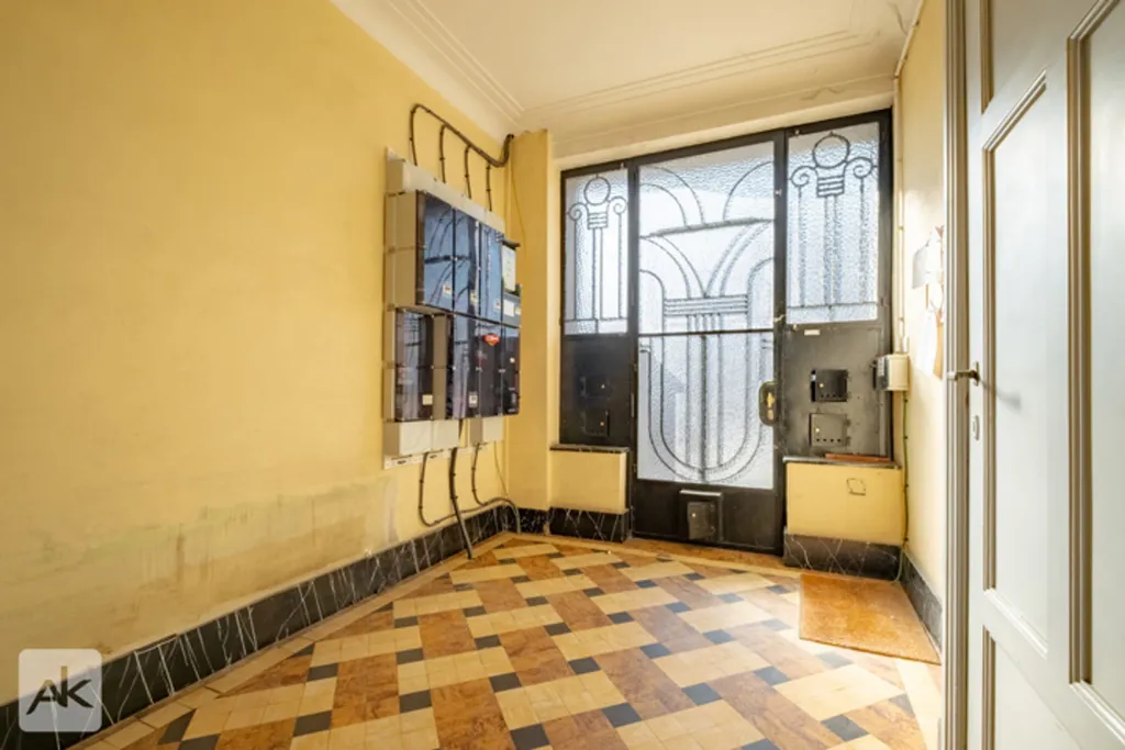 Esik - Apartment with Terrace in Liège