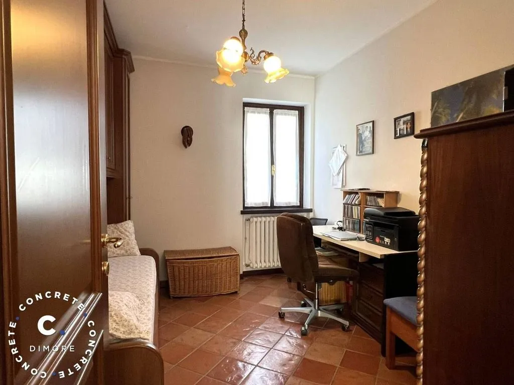 Kabinet - Luxury Bifamiliar Villa with Private Garden in Chieri