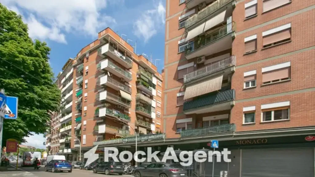 Välivaade - Ristruttured Apartment with Balcony in Rome