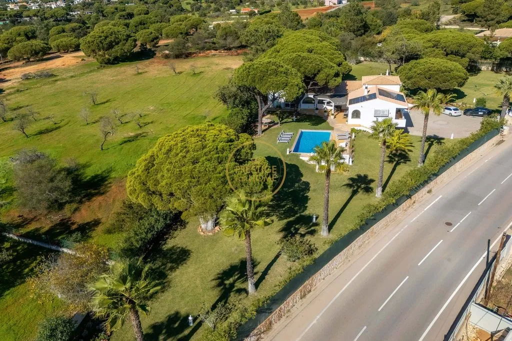 Õhuvaade - Luxury Villa with Pool in Quarteira