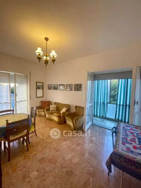 Salle à manger - Fully Furnished Flat with Balcony in Pescara