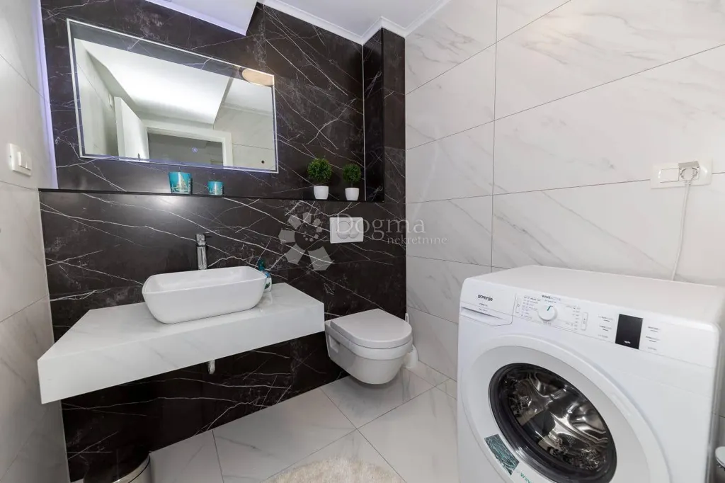 Bathrooms - Designer Apartment with Sea View in Crikvenica