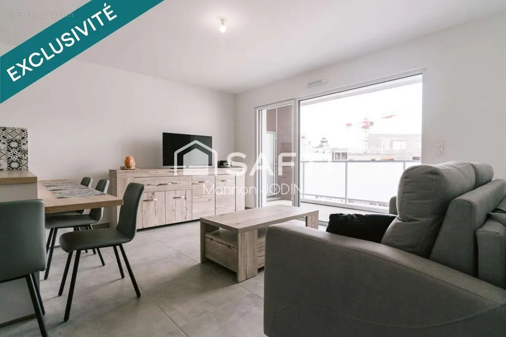 Soggiorno - Modern Apartment with Balcony in Metz