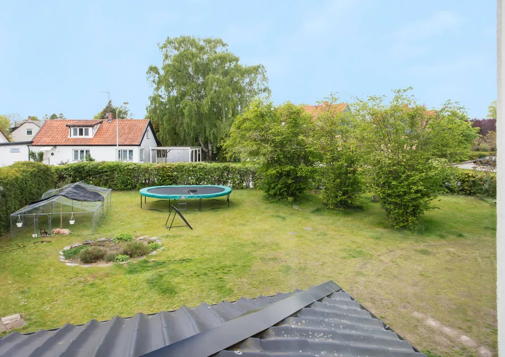 Jardin - Charming Villa with Large Garden in Rydsgård