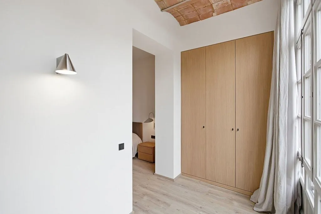 Chambres - Refurbished Flat in Modernist Building, Barcelona