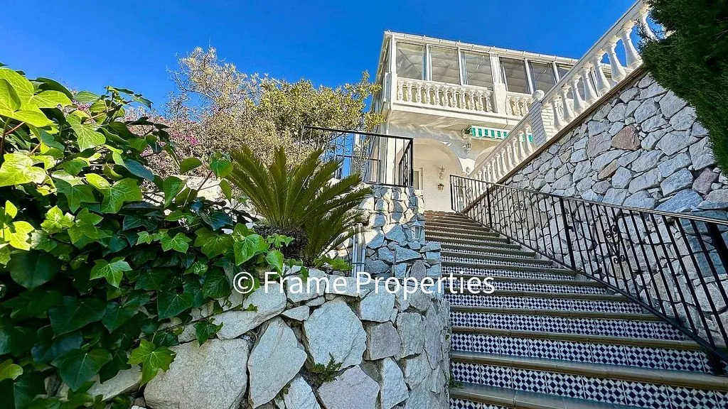 Pièces - Luxury Villa with Sea Views in Mijas