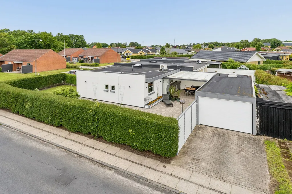Vista aerea - 1975 Brick Terraced House in Odense NØ