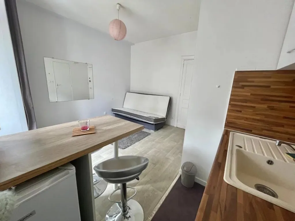 Cuisine - Studio Meublé avec Commerces à Rue Gambetta