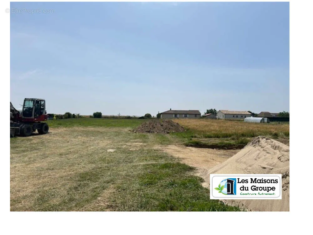 Aed - Buildable Lots near Annonay