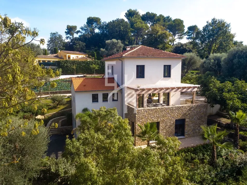 Õhuvaade - Villa with Pool in Mougins