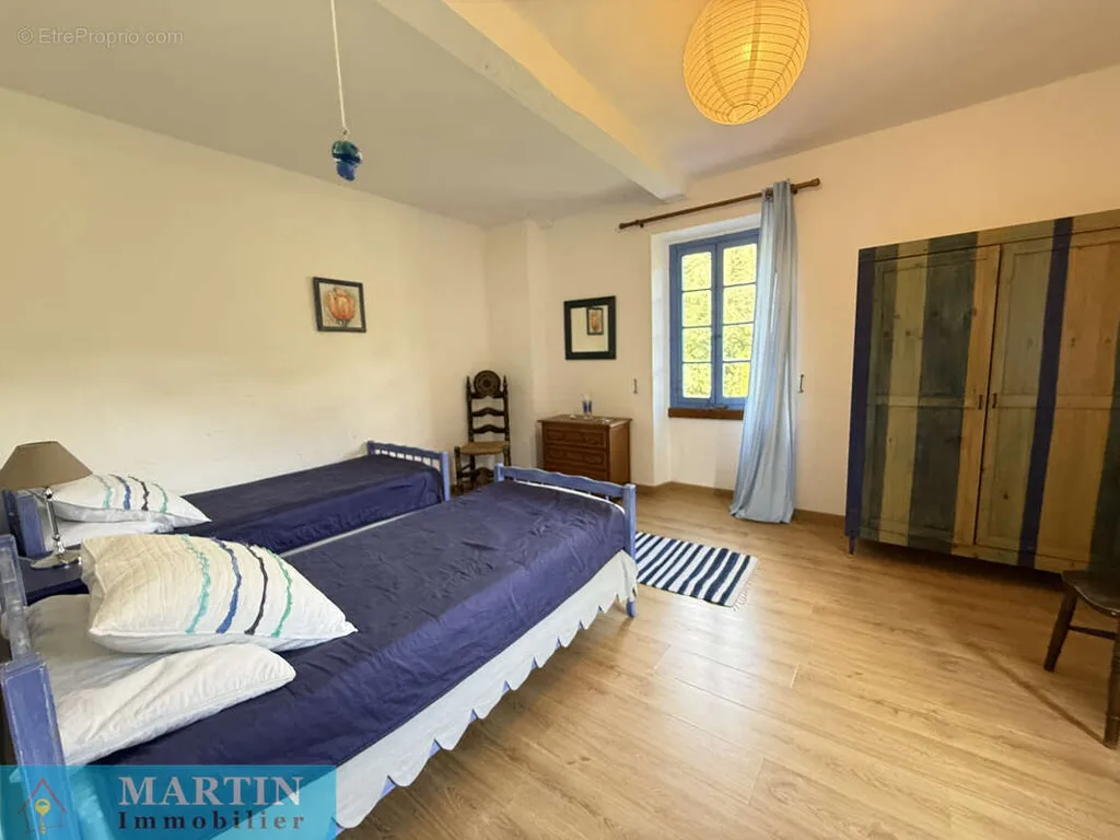 Camere da letto - Mas with River Access in Peaceful Hamlet