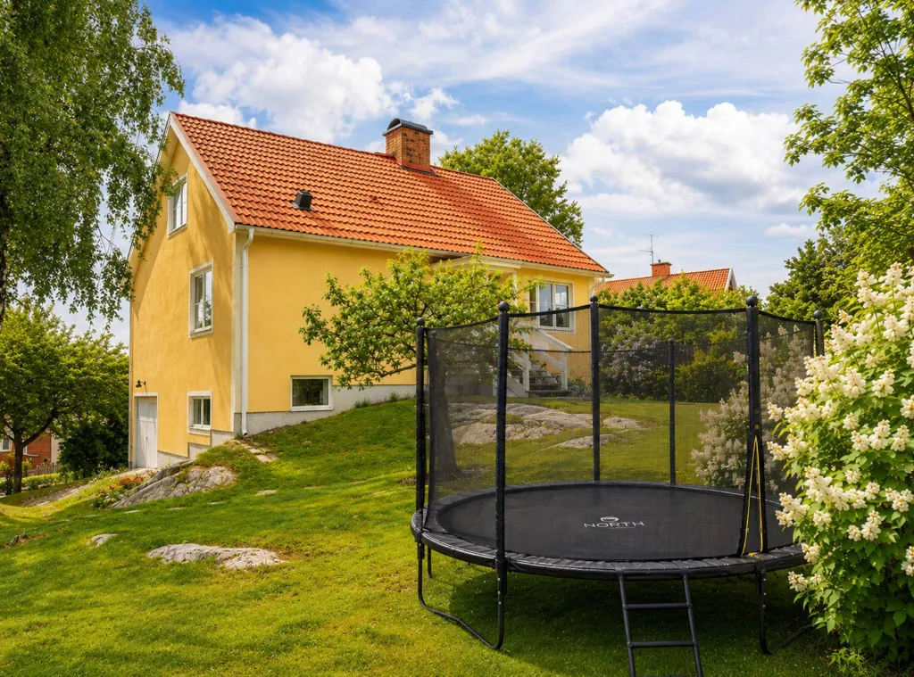 Jardin - Charming Putsvilla with Garden in Lilla Ursvik