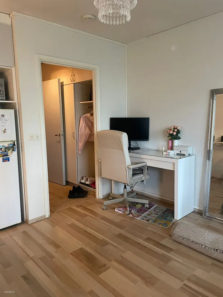 Bureau - Penthouse Apartment with Balcony in Lintula, Oulu