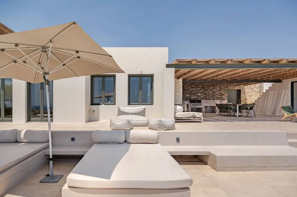 Terrasse - Contemporary Cycladic House with Pool in Paros
