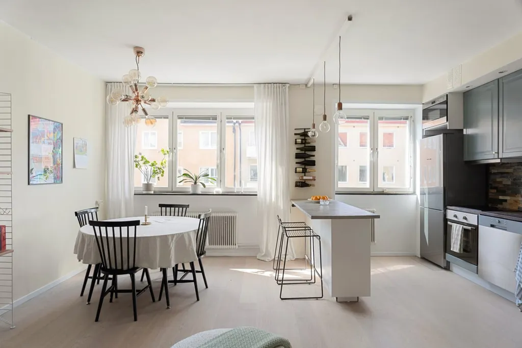 Sala da pranzo - Two-Bedroom Flat with Open Plan in City Centre