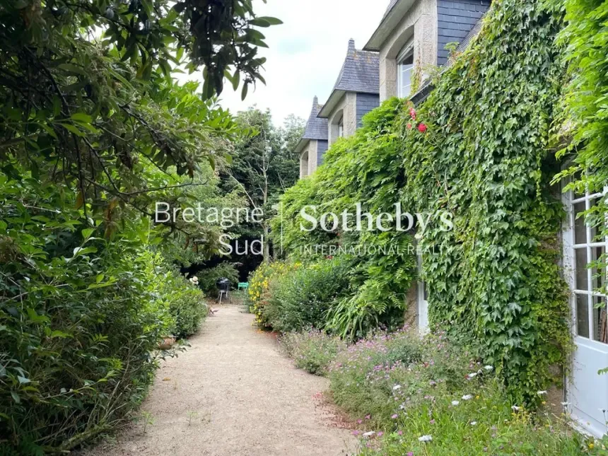 Jardin - Demeure d'Architecte en Pierre avec Parc à Douarnenez